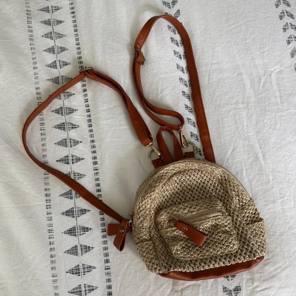 Topshop Tan and Brown Woven Backpack - Picture 3 of 6